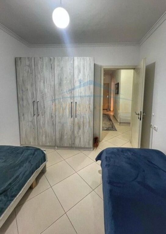 Qera, Apartament 2+1+2, Selitë