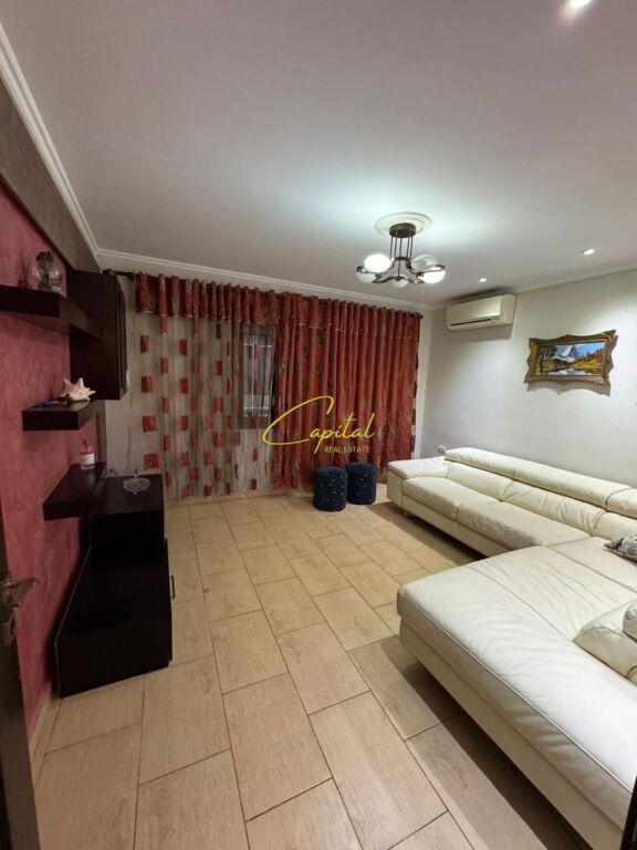 SHITET VILE PRIVATE 180 M2 ISH SATCIONI TRENIT 290.000 EURO