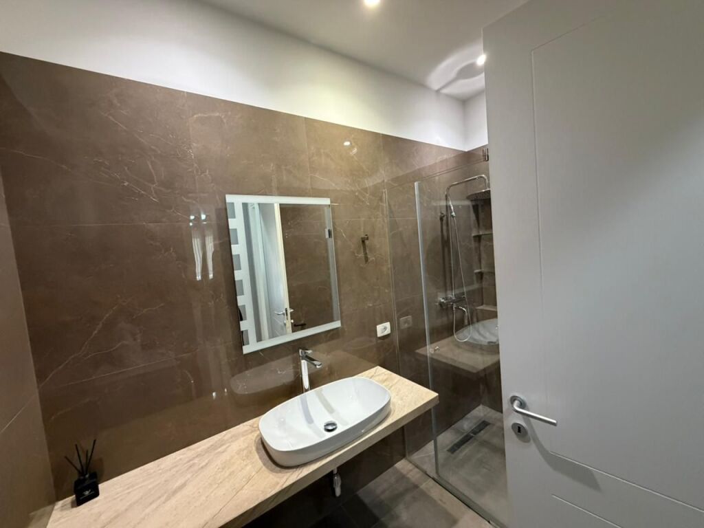 📣 Apartment 2+1+2 with parking for rent 📍 Delijorgji Complex, “Kavajës” Street💶 Price: 120,000 lek/month