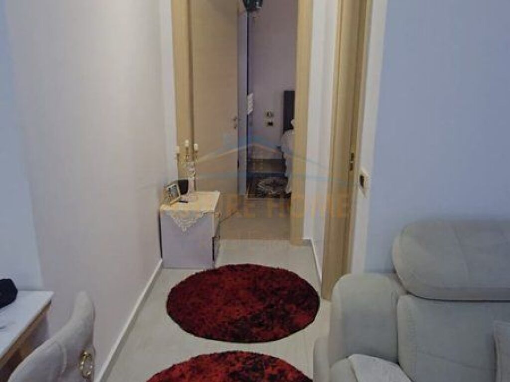 Shitet,Apartament 1+1,Yzberisht