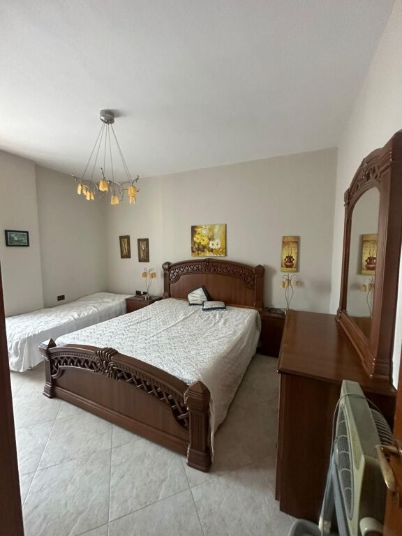 2 apartamente ne Golem