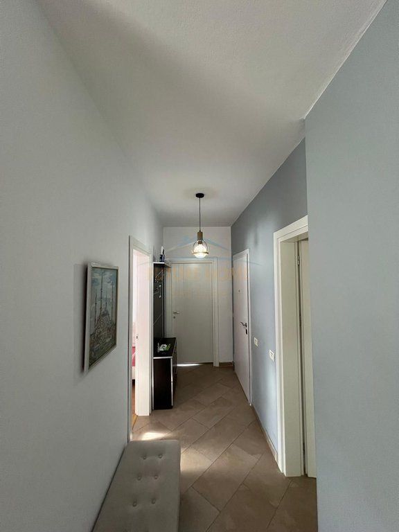 Shitet, Apartament 2+1, Kodra e Diellit, Tirane