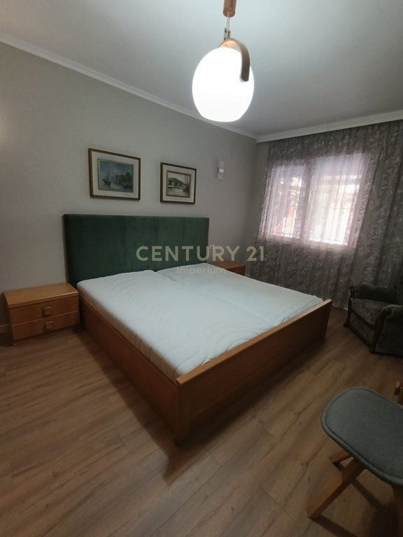 Apartament 2+1 me qera- Ish Bllok!