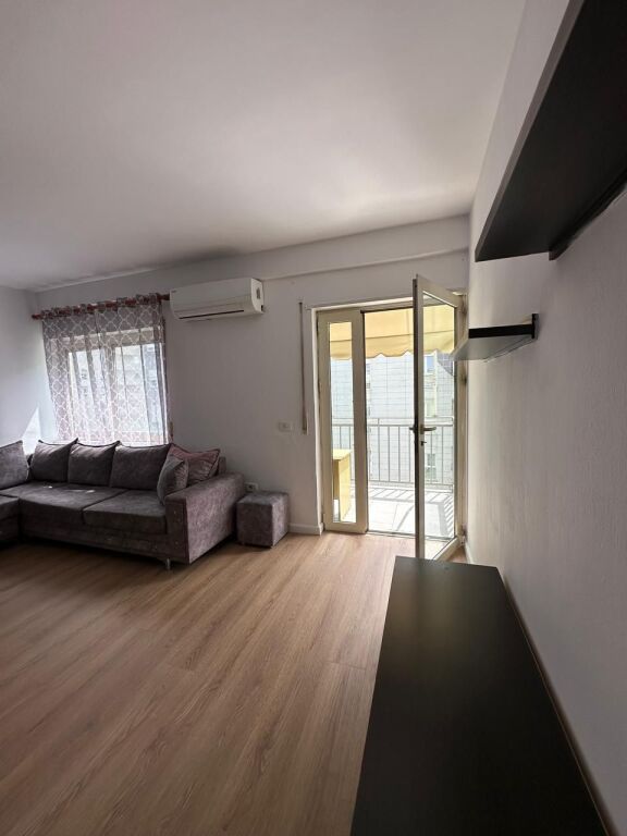 SHITET APARTAMENT 1+1 ISH PARKU