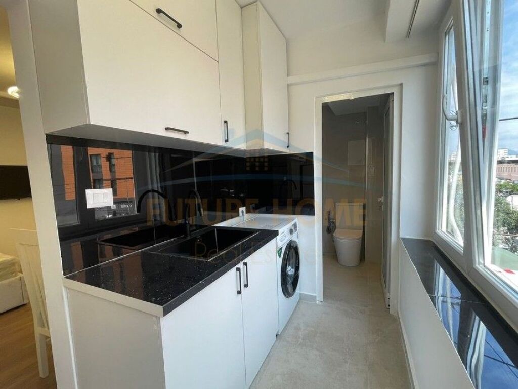 Shitet, Garsoniere, Medreseja, Tiranë.