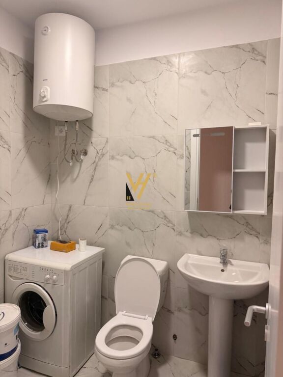 JEPET APARTAMENT 1+1+BLK ME QERA TE KODRA E DIELLIT 55.000 LEKE