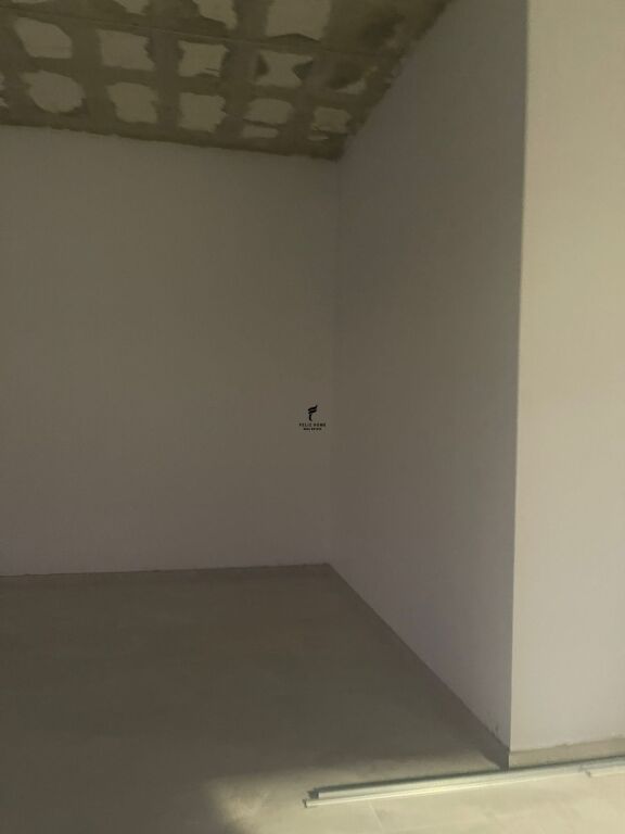 DYQAN ME QERA 250M2 KAMEZ 2500 EURO FH-69945