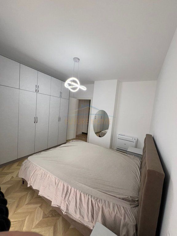 QERA APARTAMENT 1+1  KOMPLEKSI JOLLA , ASTIR