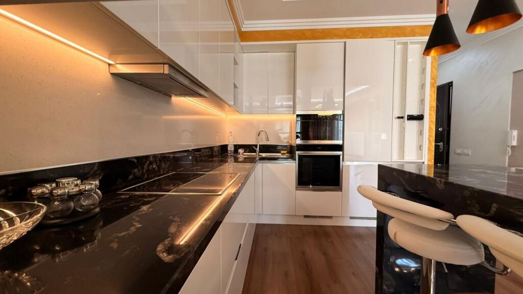 In vendita, appartamento 2+1+2 vicino al Lago Secco.