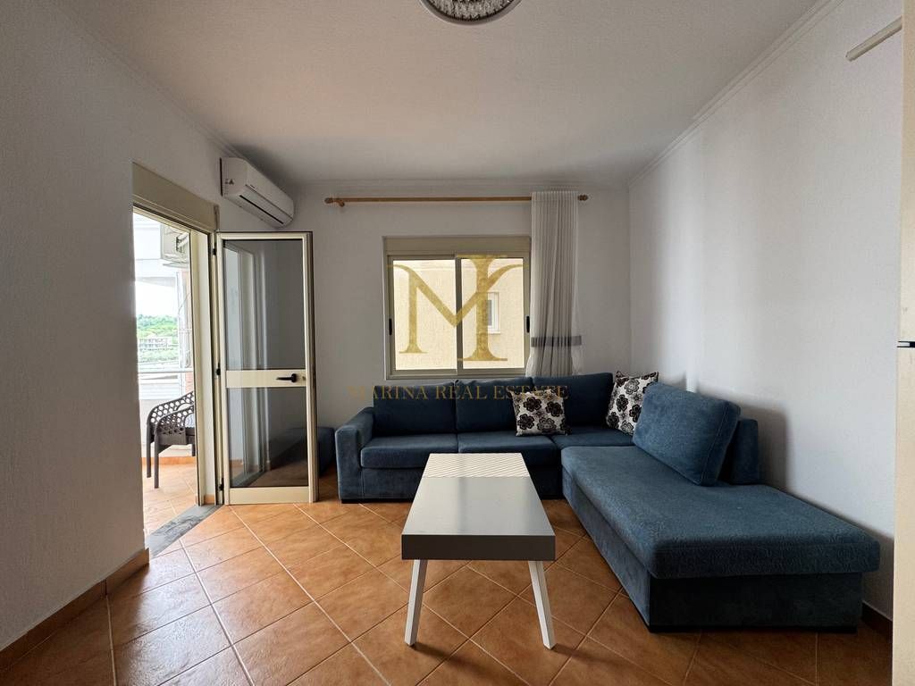 Appartamento 1+1 in vendita a Shkembi Kavajes, 4° piano senza ascensore