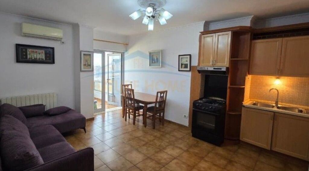 Qera , Apartament 1+1 , Rruga e kavajes..