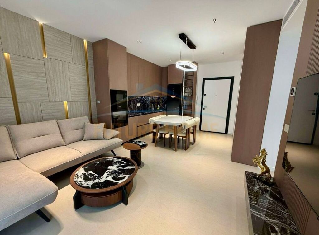 Affitto, Appartamento 2+1 + Posto Auto, Golden Tower, Via Mine Peza