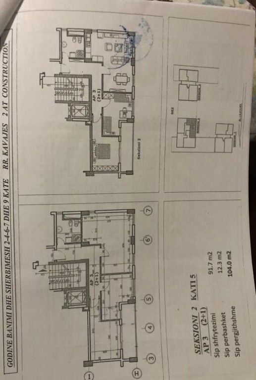 Shitet apartament 2+1+2