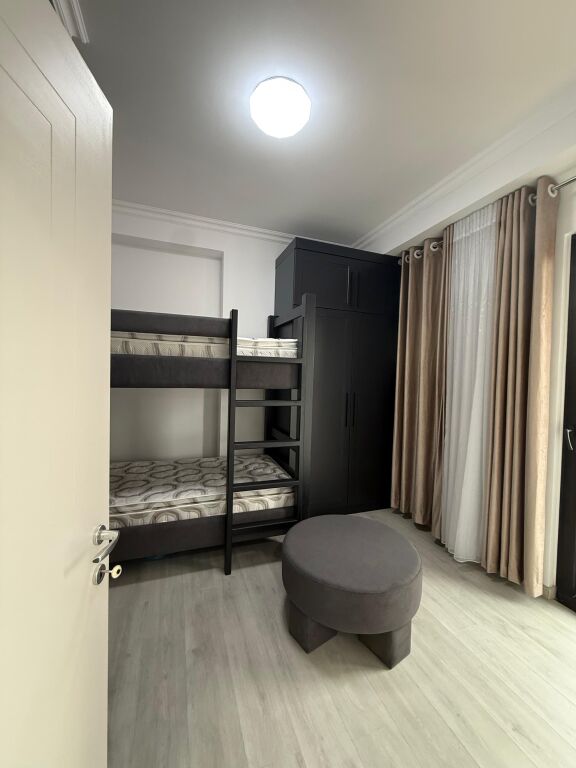 🏠AFFITTASI Super Appartamento 2+1+2 blocco 📍Tirana Garden Building, Via Kavaja 🛋️Arredamento nuovo e moderno