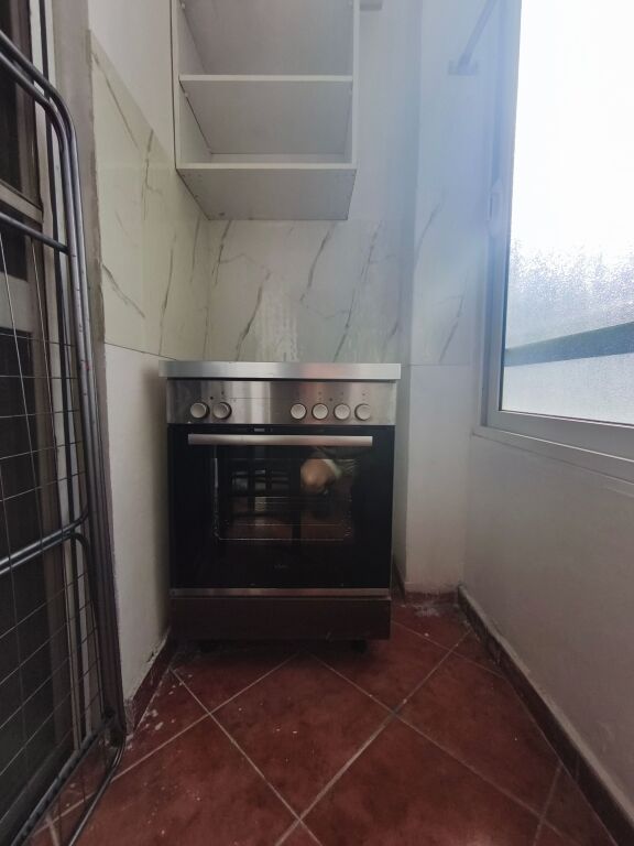 Appartamento 2+1 a Shkembi i Kavajes in Affitto