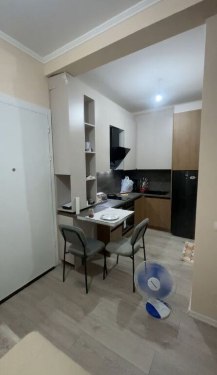 Shitet Garsoniere – Kompleksi Mangalem 21