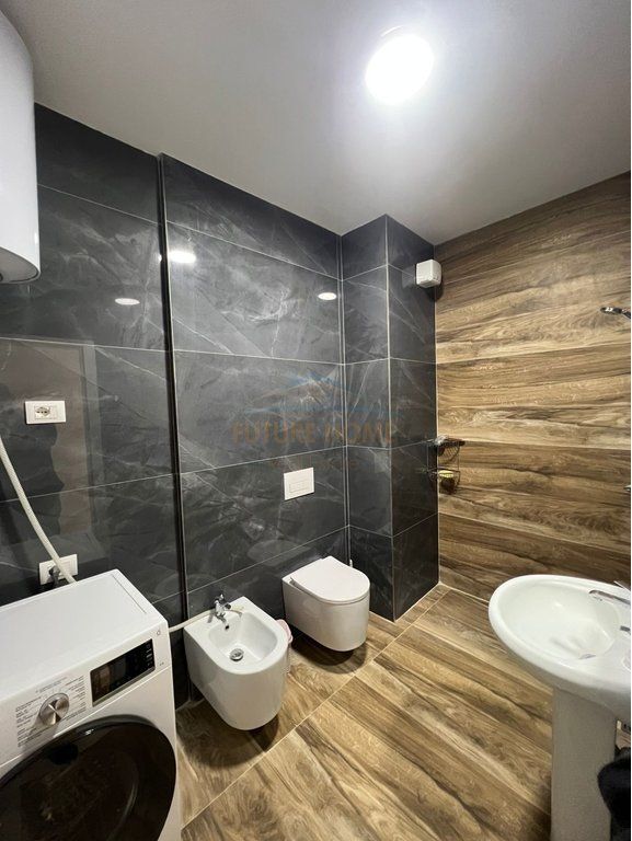 QERA APARTAMENT 1+1  KOMPLEKSI JOLLA , ASTIR