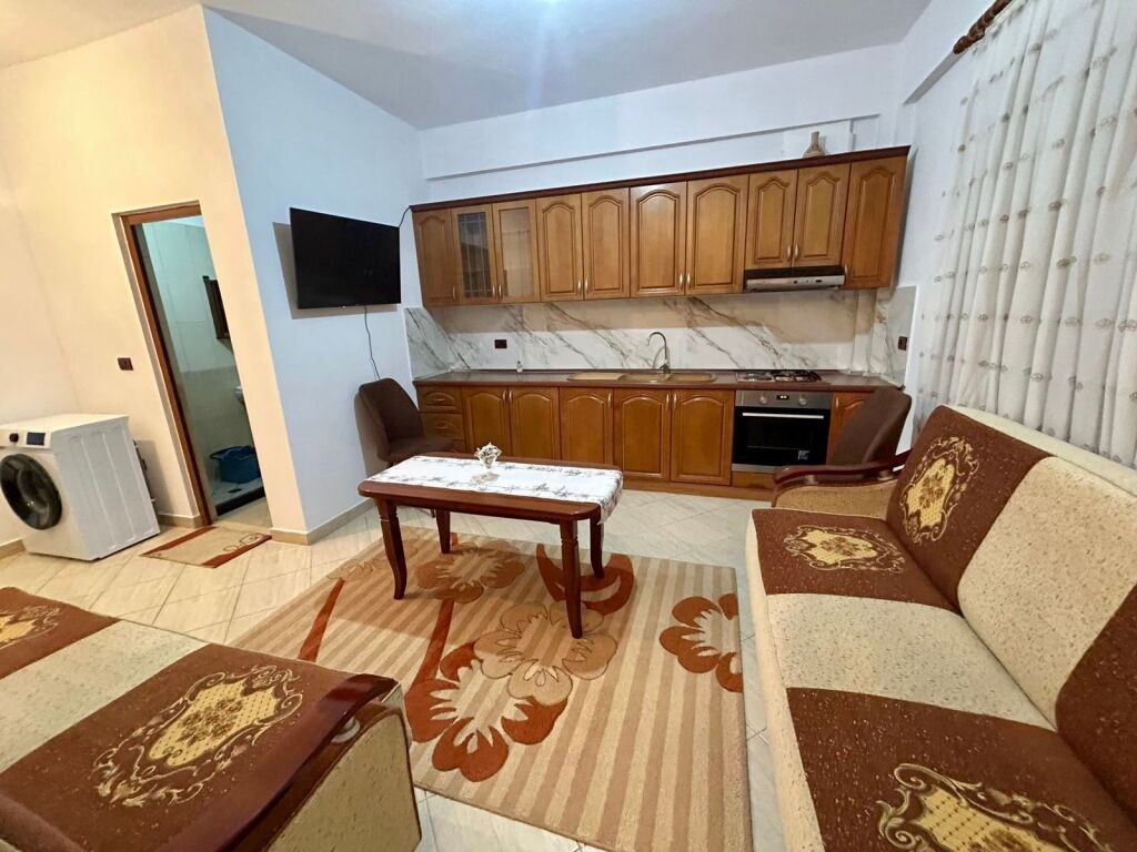 VILLA FLOOR 2+1 FOR RENT IN KOMBINAT