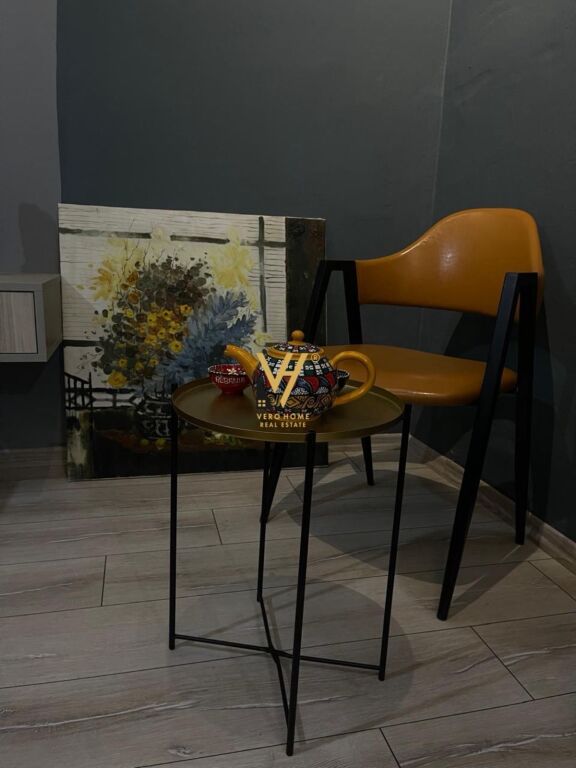 JEPET ZYRE 31 M2 ME QERA TE RR.MUHAMET GJOLLESHA 430 EURO