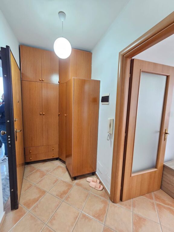 SHITET GARSONERE NE GOLEM PRANE MIAMI II