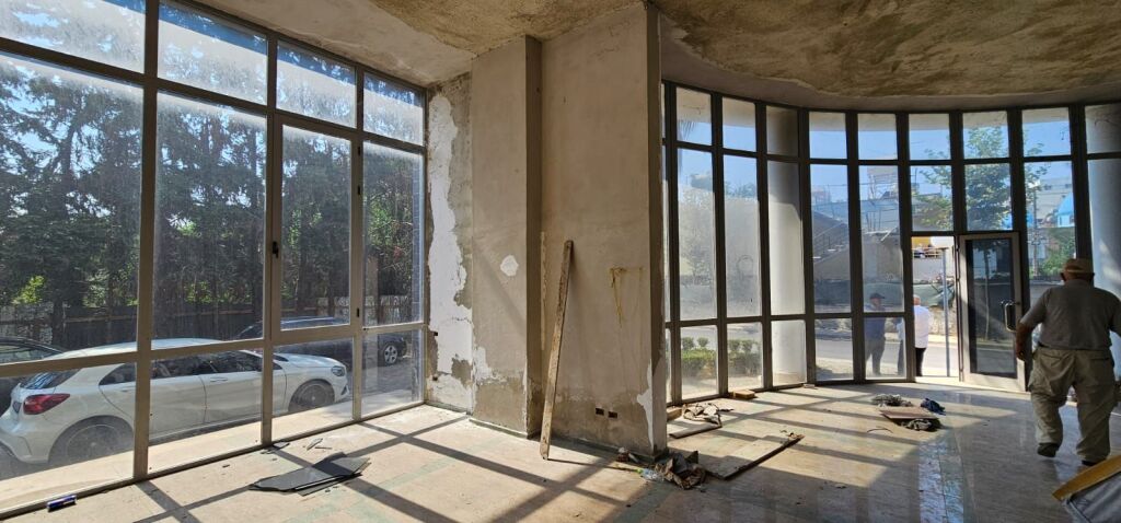 SHITET DYQAN PLAZH DURRES RRUGA E FRIGORIFERIT KOMPLEKT PRIVAT