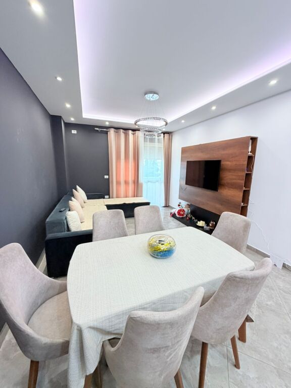 SHITET APARTAMENT 2+1 SPITALLE,DURRES