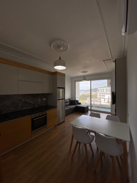 Vlora | Acqua Fredda. Affitto a lungo termine, appartamento 1+1 con vista mare.