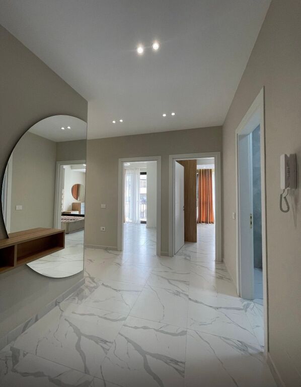 Apartament per shitje 2+1+verande ne Astir