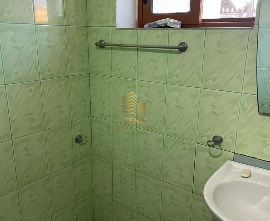 Qira,Hyrje Private 1+1,Yzberisht, 32.000 Leke/Muaj