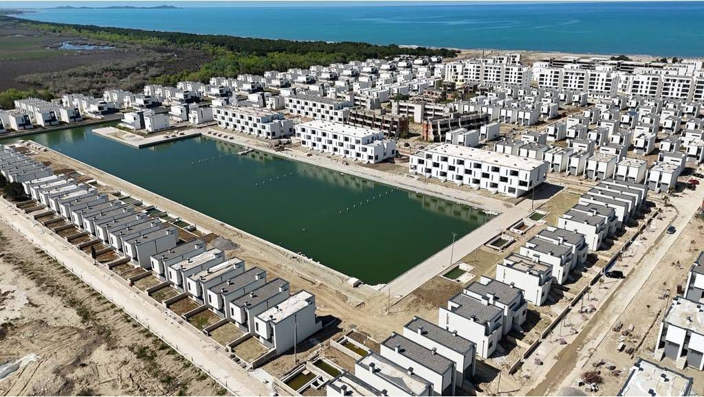 2-storey Villa for Sale