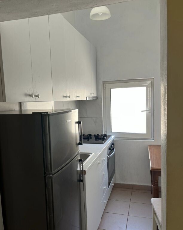 GARSIONERE 28000 LEKE.PRANE EKONOMIKUT