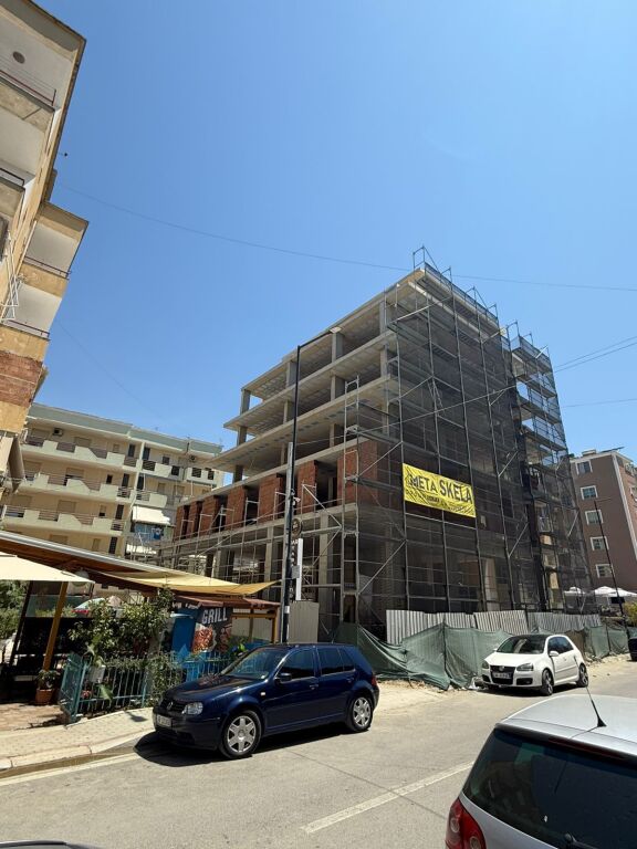 SHITET APARTAMENT 1+1 GOLEM PRAN BONITA 2 SHUM PRAN DETIT