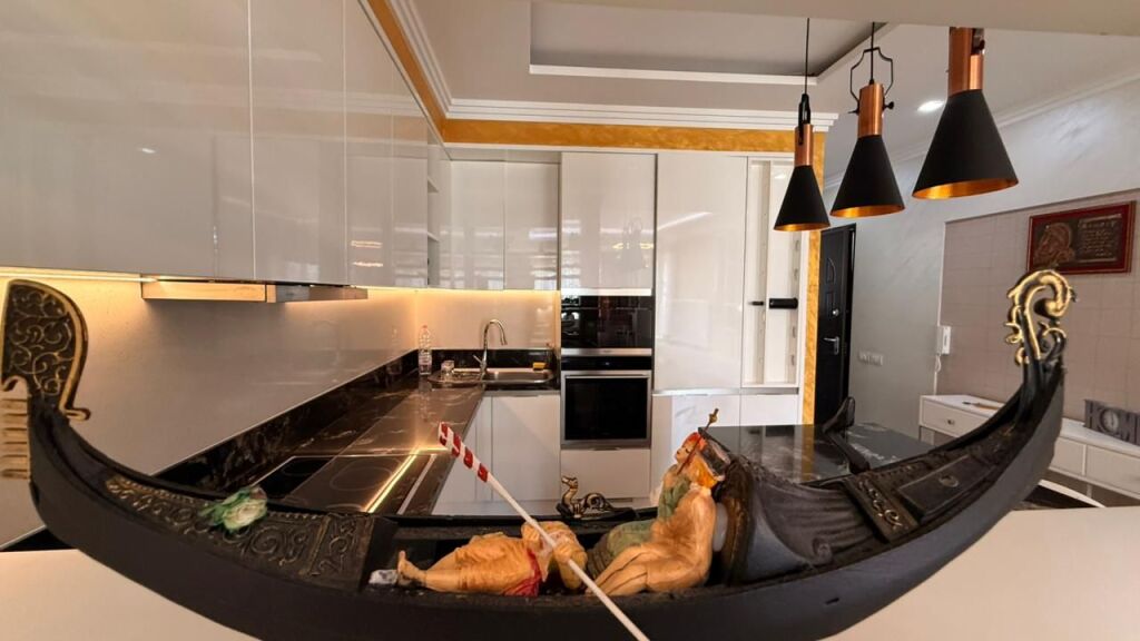 In vendita, appartamento 2+1+2 vicino al Lago Secco.