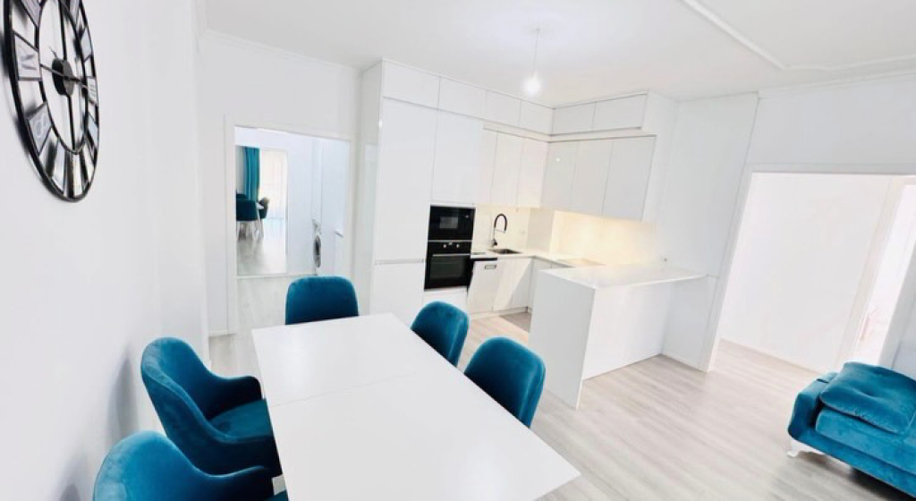 21 DHJETORI, pas INXHINIERISE SE NDERTIMIT, A shesim apartament 2+1+2 me garazhd