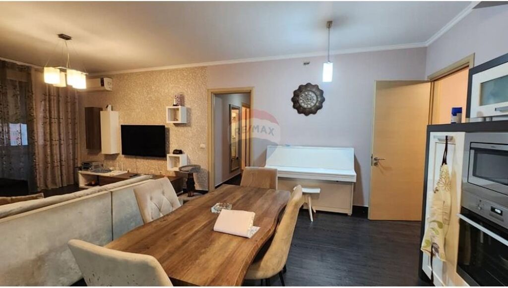 Apartament 2+1 për qira ne fillim te Don Bosco.