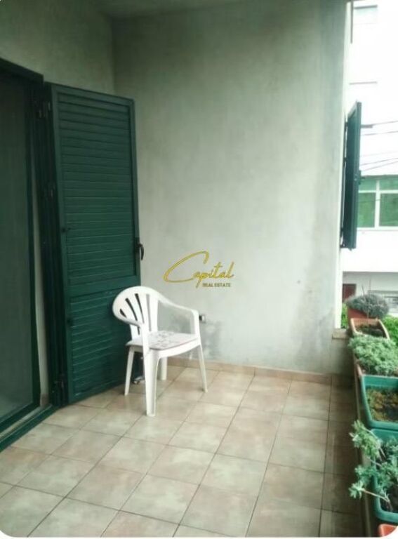 APARTAMENT ME QIRA 2+1 ISH TREGU ELEKTRIK 45.000 LEKE