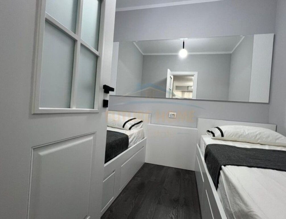 Rent, Apartment 2+1+ Parking space, Usluga, Train Station, Tirana.