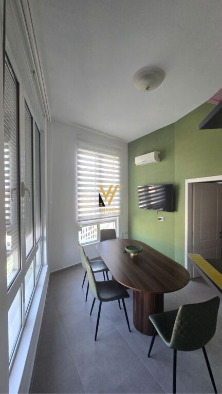 JEPET ZYRE 150 M2 ME QERA TE KOM.MAGNET, RR.NDRE MJEDA 150.000 LEKE