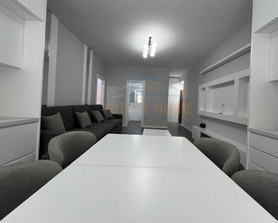 Rent, Apartment 2+1+ Parking space, Usluga, Train Station, Tirana.