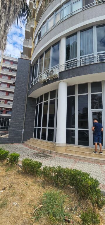 SHITET AMBJENT BIZNESI ( DYQAN ) --- PLAZH DURRES