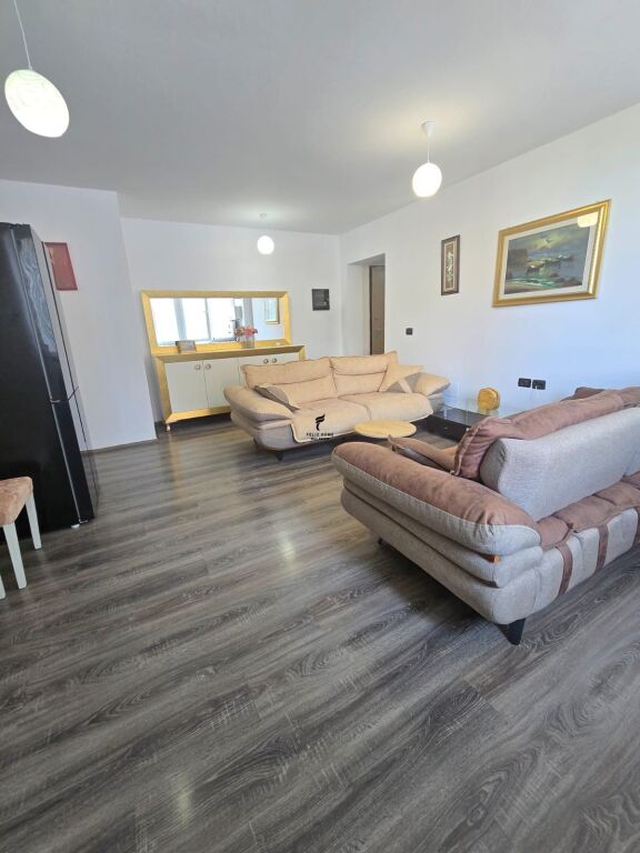 SHITET APARTAMENT 2+1 ISH FUSHA E AVIACIONIT 195.000 EURO H-69872