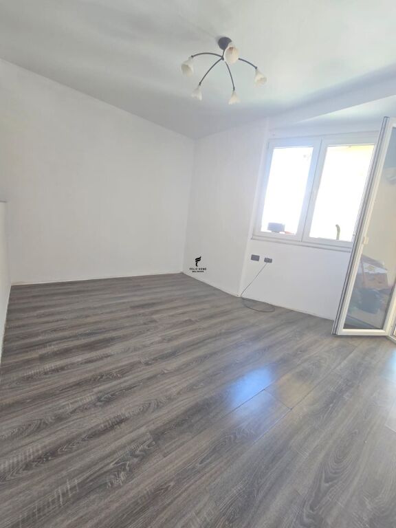 SHITET APARTAMENT 2+1 ISH FUSHA E AVIACIONIT 195.000 EURO H-69872