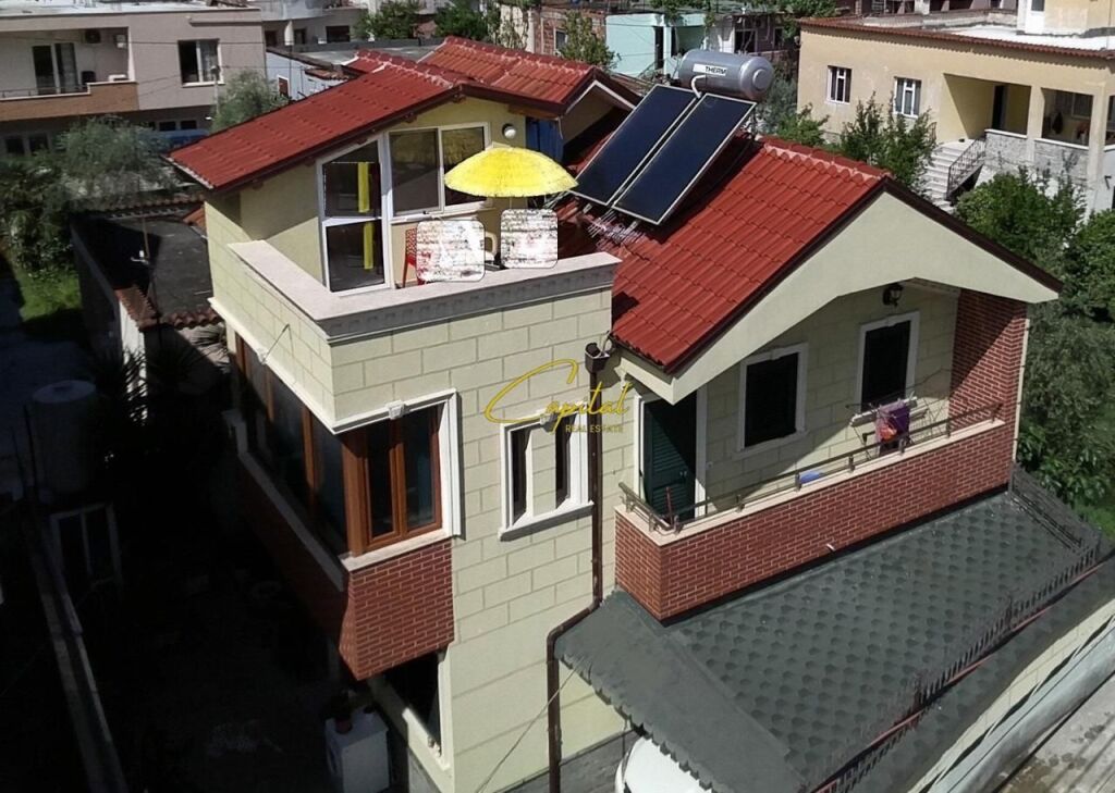 SHITET VILE PRIVATE 180 M2 ISH SATCIONI TRENIT 290.000 EURO