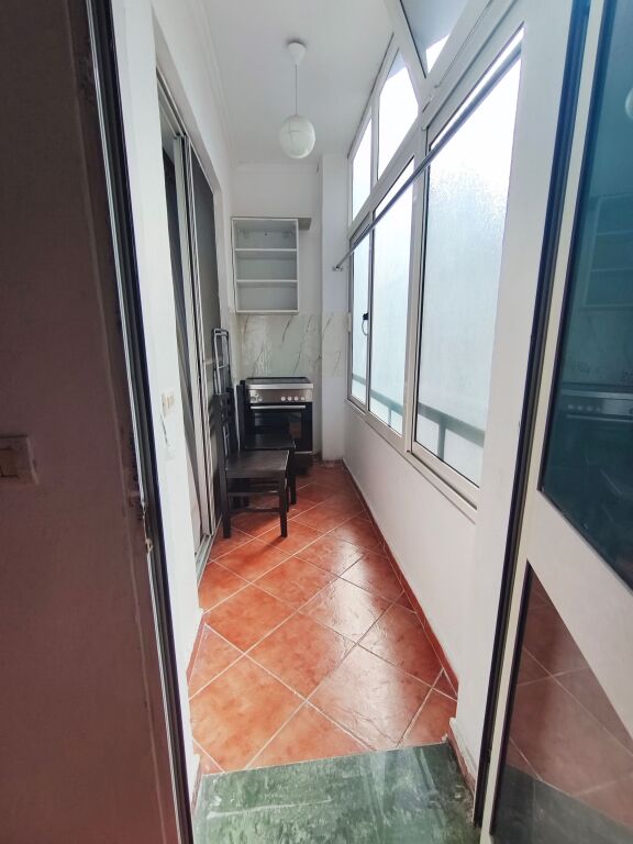 Appartamento 2+1 a Shkembi i Kavajes in Affitto