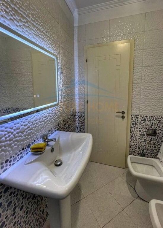 Qera, Apartament 2+1+2, Selitë