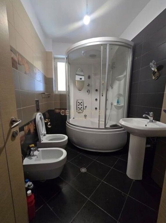 Vendesi in vendita 2+1 presso l'ex campo di aviazione