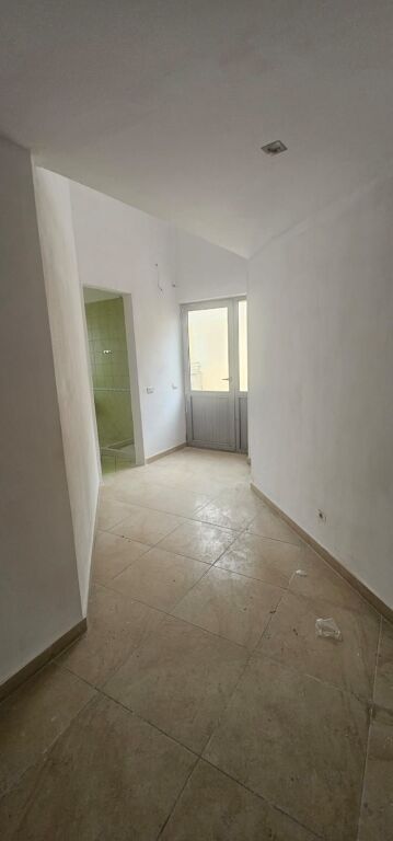 SHITET APARTAMENT 3+1 ME PISHINE PLAZH DURRES