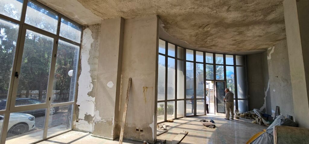 SHITET DYQAN PLAZH DURRES RRUGA E FRIGORIFERIT KOMPLEKT PRIVAT