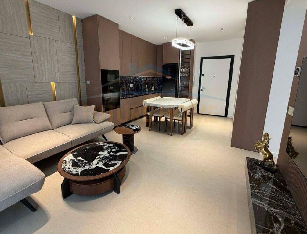 Affitto, Appartamento 2+1 + Posto Auto, Golden Tower, Via Mine Peza