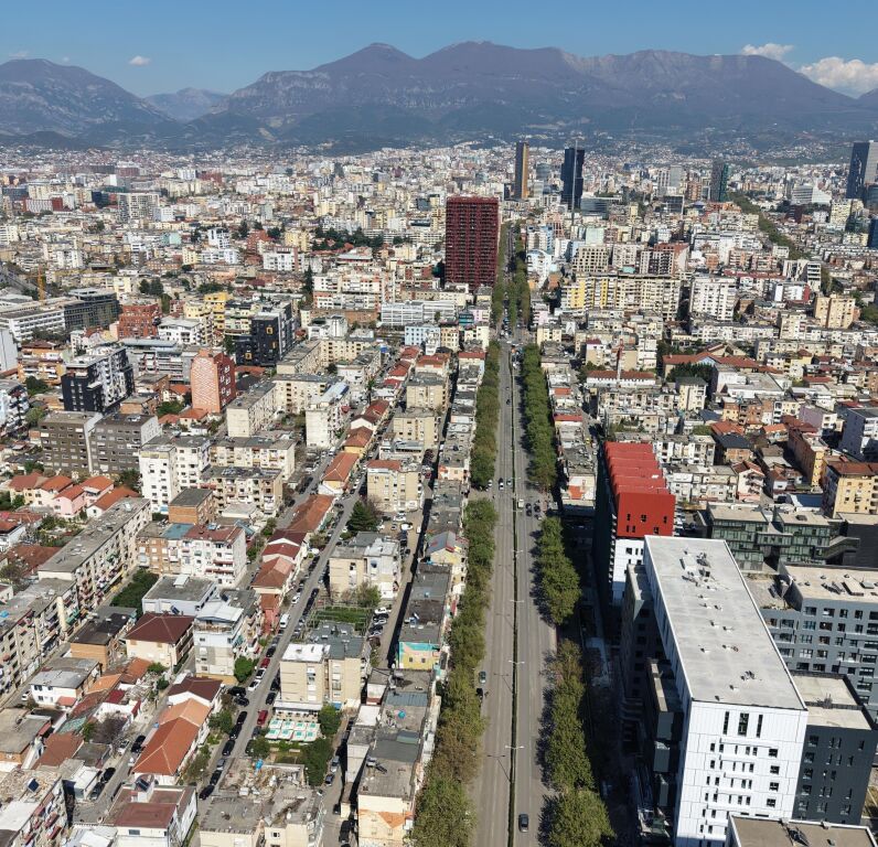 ‼️ SUPER OKAZION – NJËSI KOMERCIALE PËR SHITJE 🔥